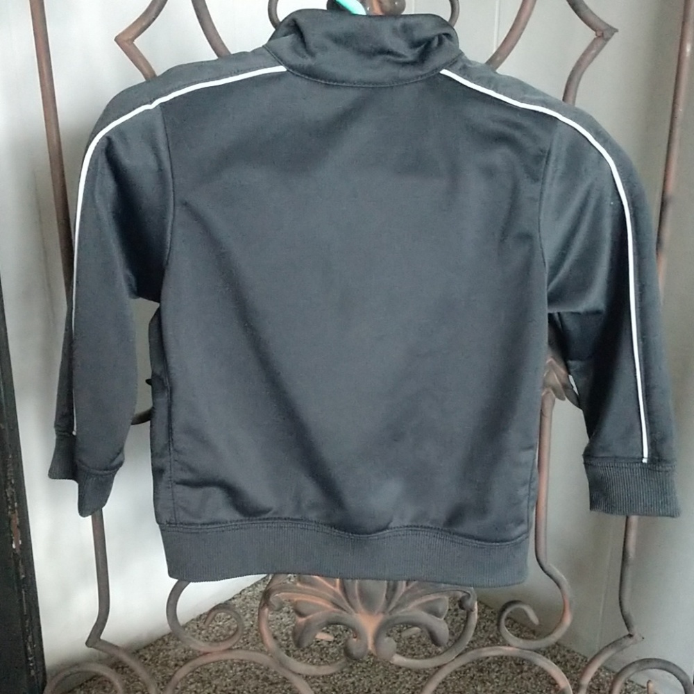 Nike jacket - Picture 2 of 3
